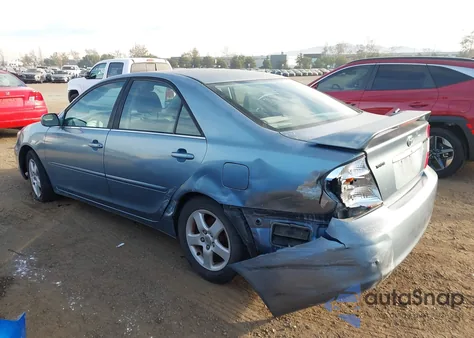 2004 Toyota Camry Se V6 z USA, uszkodzony, nr VIN 4T1BA32K04U009913